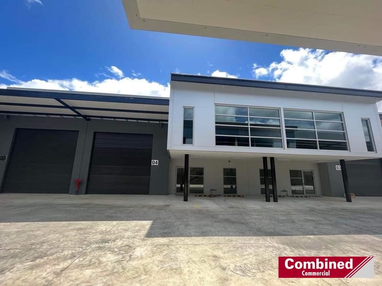 Click to view all images 4/37 Anzac Avenue Smeaton Grange NSW 2567 - Image 2