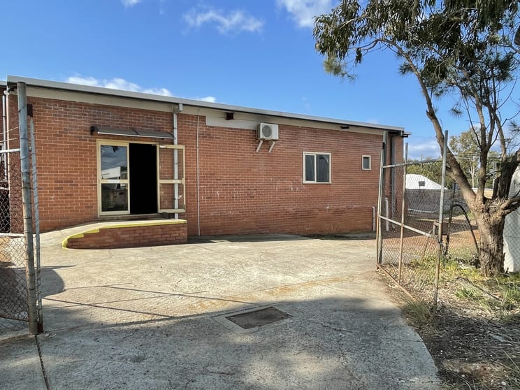 Unit 2/5 Laurence Road Walliston WA 6076 - Image 3