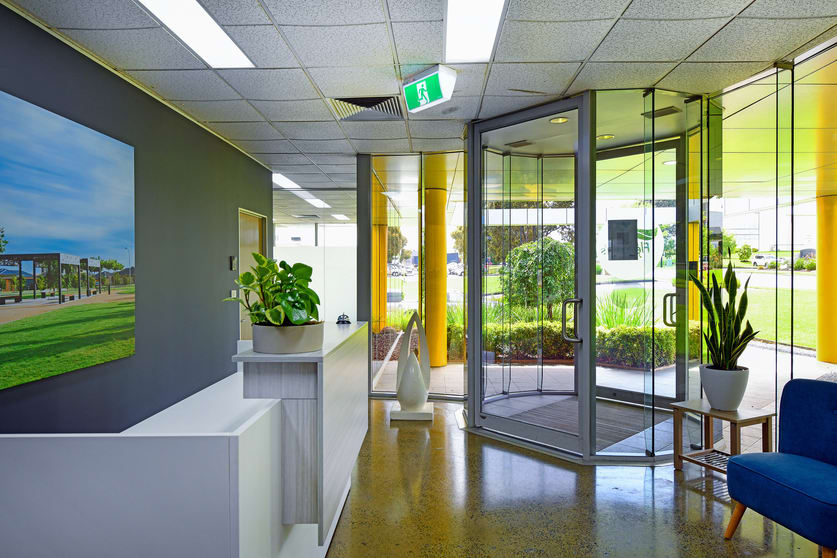 Click to view all images 6 Dalmore Drive Scoresby VIC 3179 - Image 3