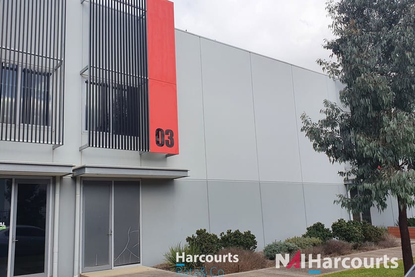 Click to view all images 3/82 Gateway Boulevard Epping VIC 3076 - Image 1