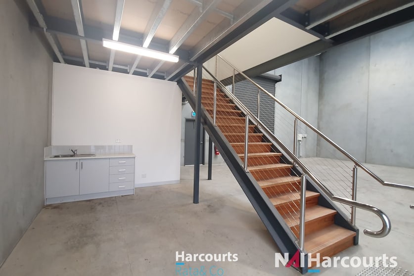 Click to view all images 3/82 Gateway Boulevard Epping VIC 3076 - Image 3