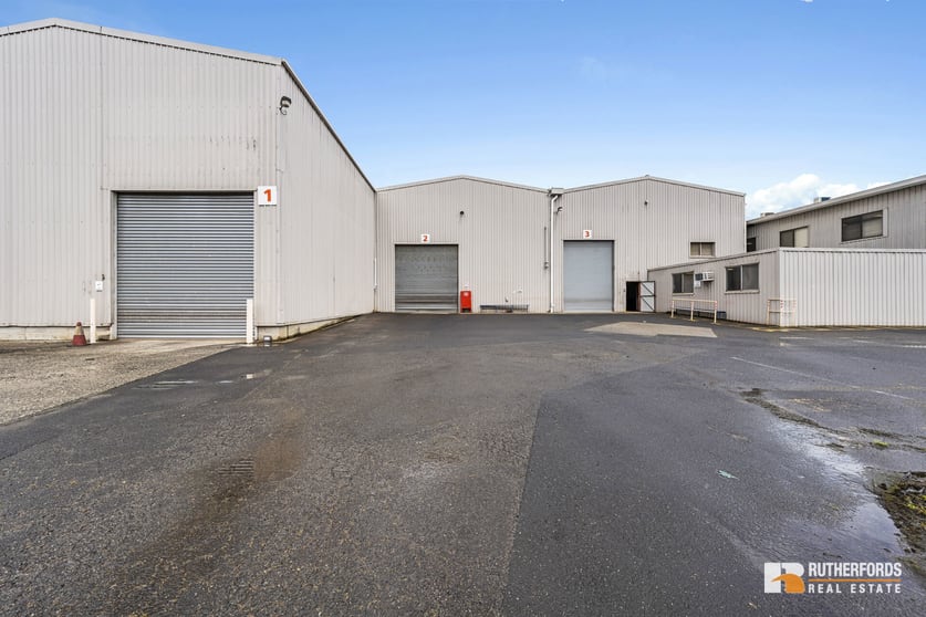 Click to view all images 63-65 Maffra Street Coolaroo VIC 3048 - Image 3