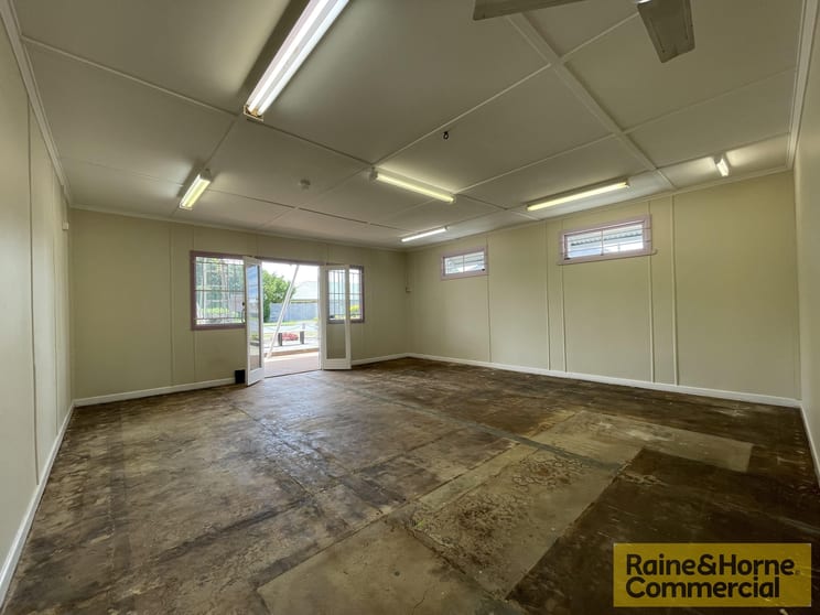 Click to view all images 1/130 Nathan Street Brighton QLD 4017 - Image 2