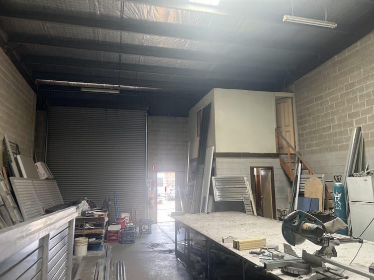 Click to view all images Chipping Norton NSW 2170 - Image 2