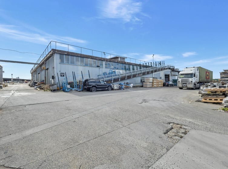 Click to view all images 92 - 96 Gow Street Padstow NSW 2211 - Image 2