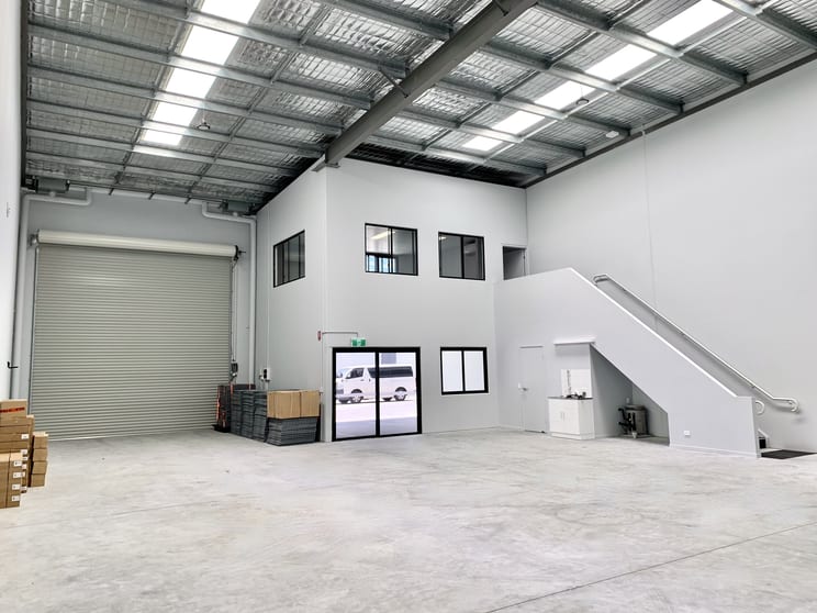 Click to view all images 50/8 Distribution Court Arundel QLD 4214 - Image 3
