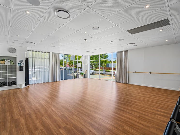 Click to view all images 4B & 5/858 Waterworks Road The Gap QLD 4061 - Image 3