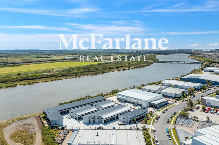 Click to view all images 8 Spit Island Close Mayfield West NSW 2304 - Image 3