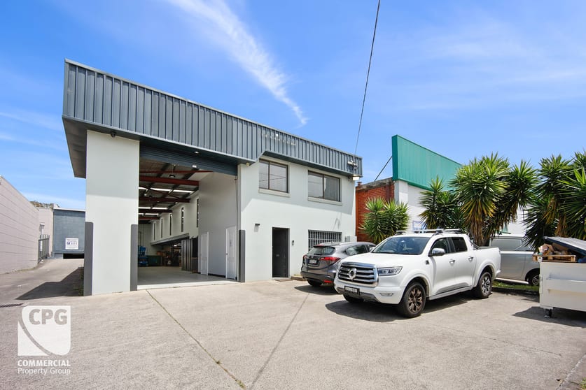 Click to view all images 12 Monro Avenue Kirrawee NSW 2232 - Image 1