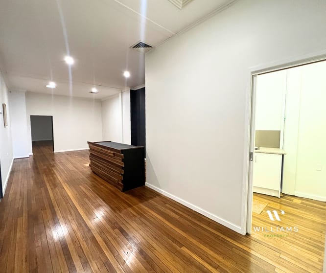 Click to view all images 3/129 John Street Singleton NSW 2330 - Image 1