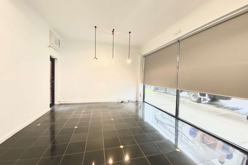 Click to view all images 385 Hawthorn Road Caulfield South VIC 3162 - Image 3