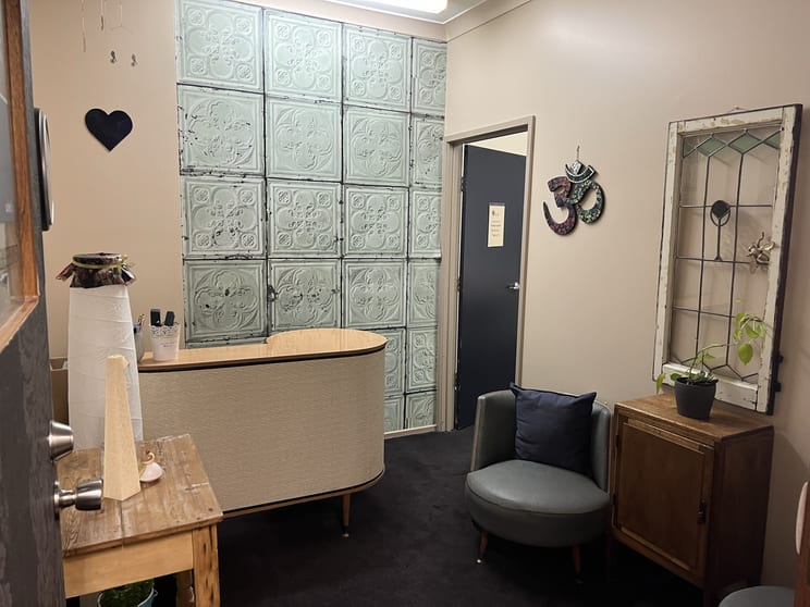 Click to view all images 2/16 Barker Street Griffith ACT 2603 - Image 3