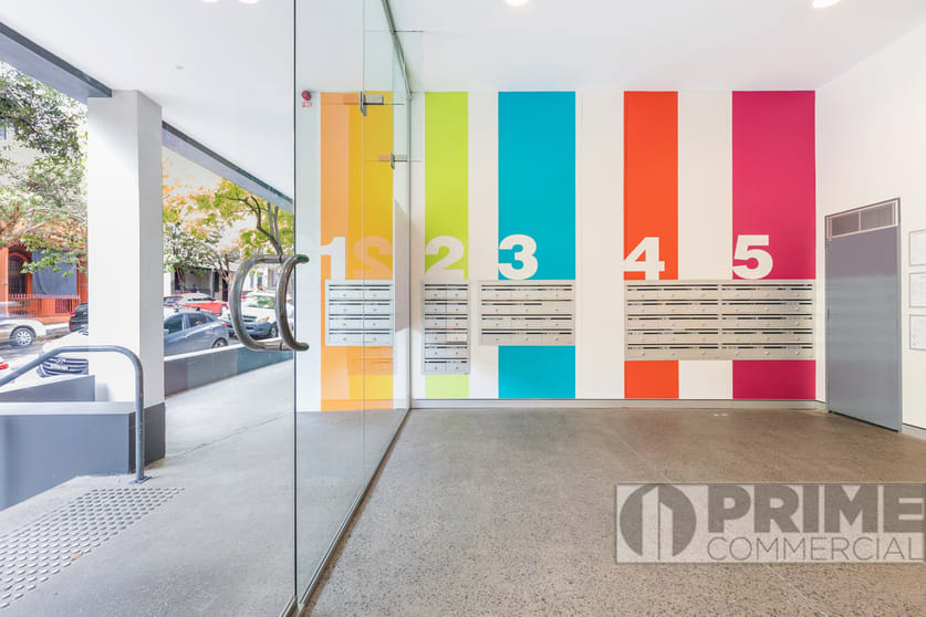 Click to view all images 204/35 Buckingham Street Surry Hills NSW 2010 - Image 3