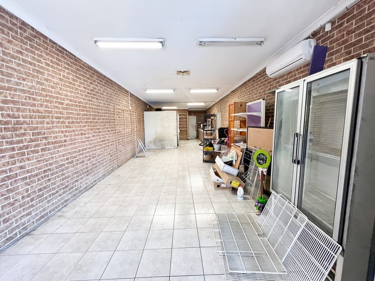 Click to view all images 1/39 Pacific Highway Ourimbah NSW 2258 - Image 2