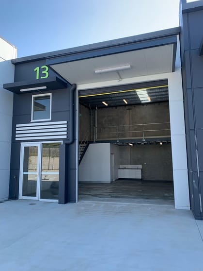Click to view all images 13/11 Industry Place Lytton QLD 4178 - Image 1