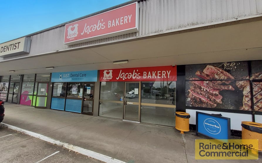 Click to view all images 4/41 Graham Road Carseldine QLD 4034 - Image 1