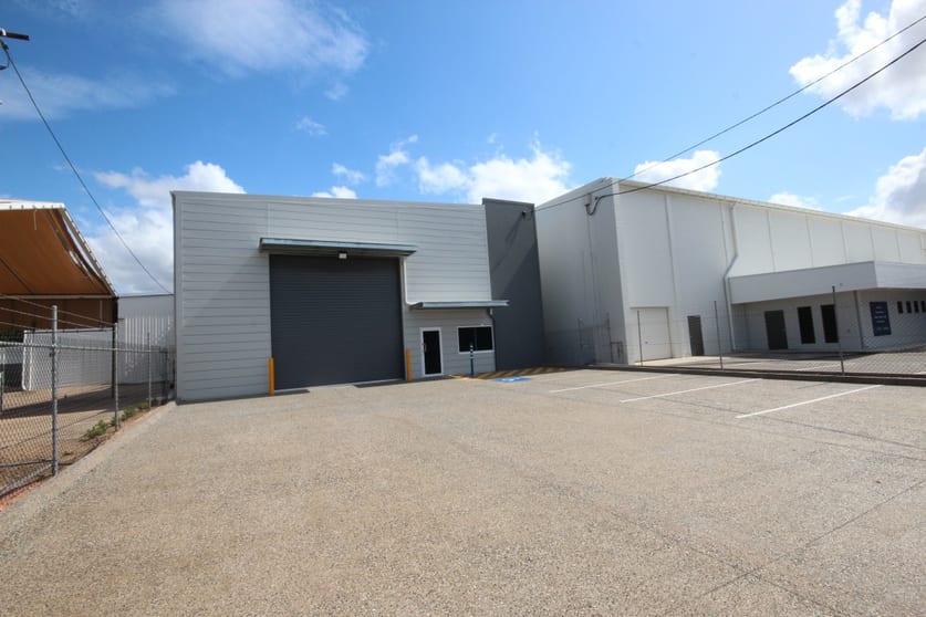9 Casey Street Aitkenvale QLD 4814 - Image 2