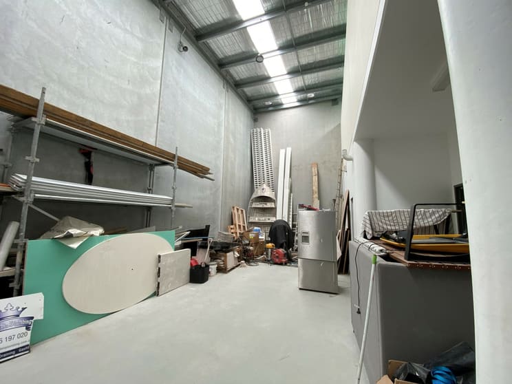 Click to view all images 7/35 Wurrook Circuit Caringbah NSW 2229 - Image 1