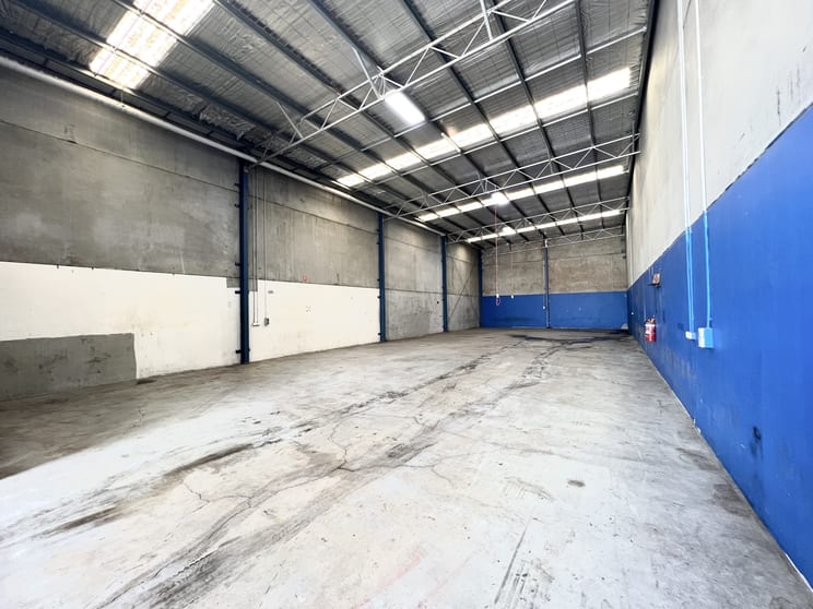 Click to view all images 3 Bentley Street Williamstown North VIC 3016 - Image 2