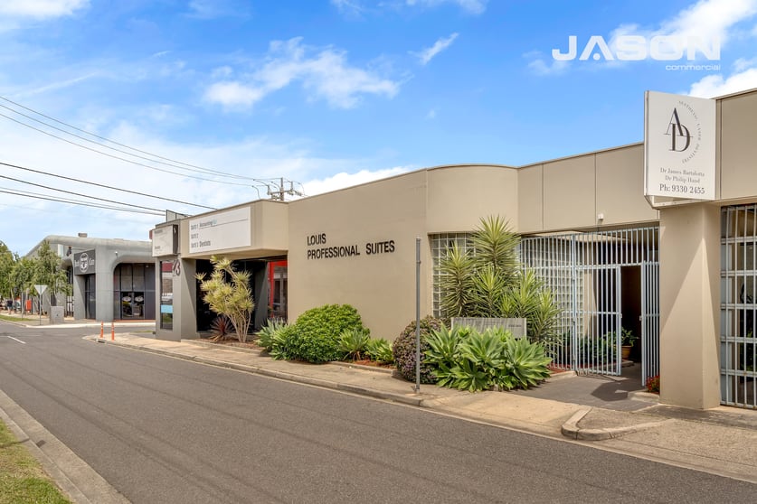 Click to view all images 2/23 Louis Street Airport West VIC 3042 - Image 2