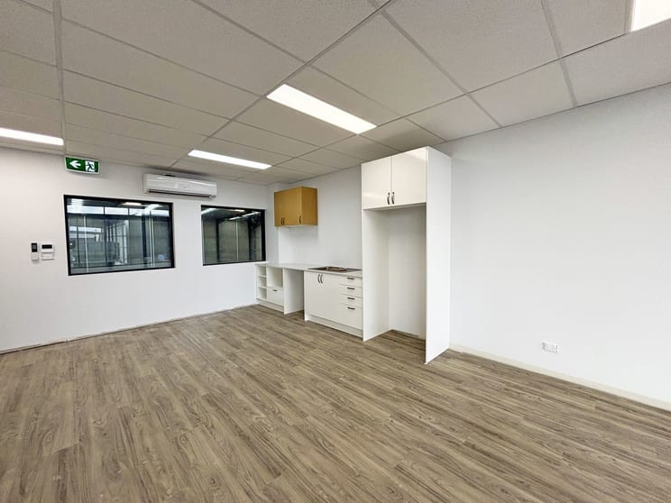 Click to view all images 3/11 Ron Parkinson Crescent Corbould Park QLD 4551 - Image 3
