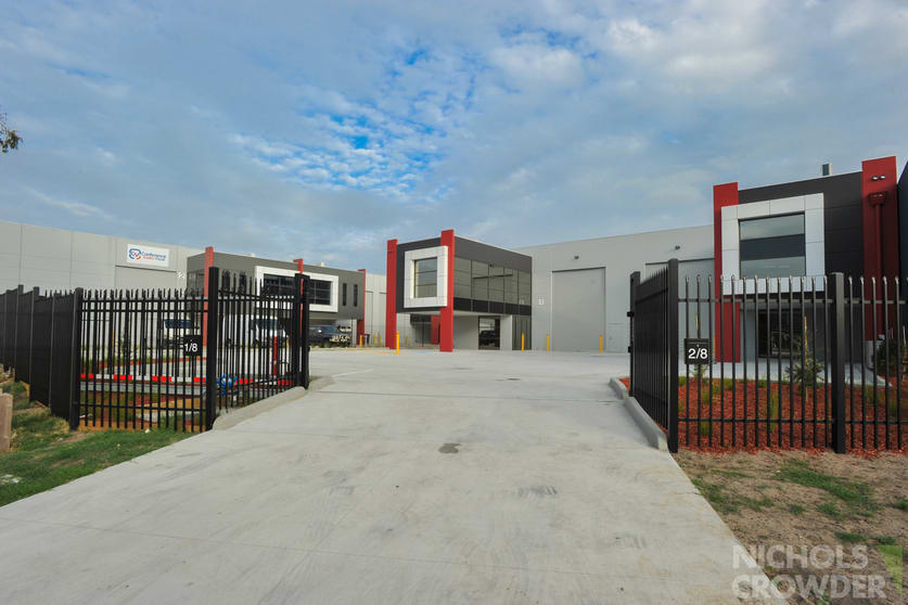 Click to view all images 1/8 Gateway Drive Carrum Downs VIC 3201 - Image 2