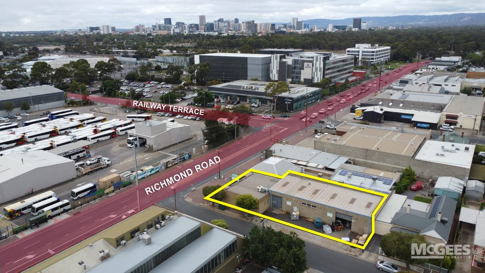 Click to view all images 58 Richmond Road Keswick SA 5035 - Image 2