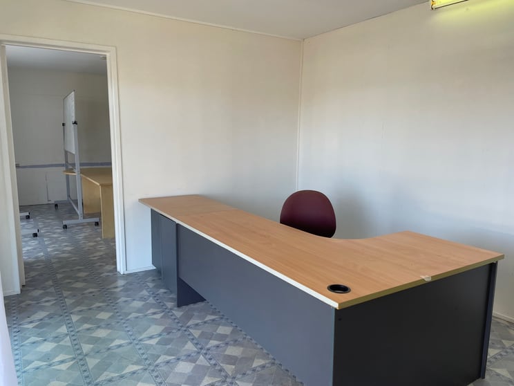 Click to view all images 299-301 Draper Street Parramatta Park QLD 4870 - Image 3