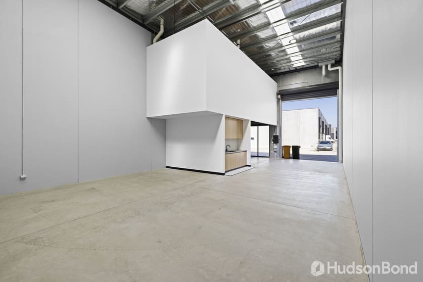 Click to view all images 33/74 Willandra Drive Epping VIC 3076 - Image 2