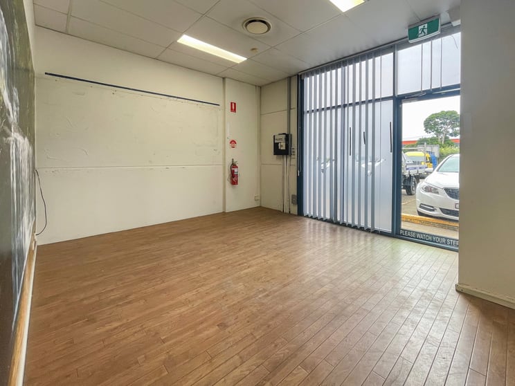 Click to view all images 5/5 Harford Street Penrith NSW 2750 - Image 2