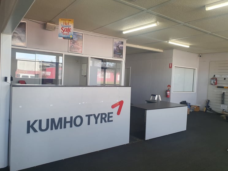 Click to view all images 6-8 Tenth Street Mildura VIC 3500 - Image 2