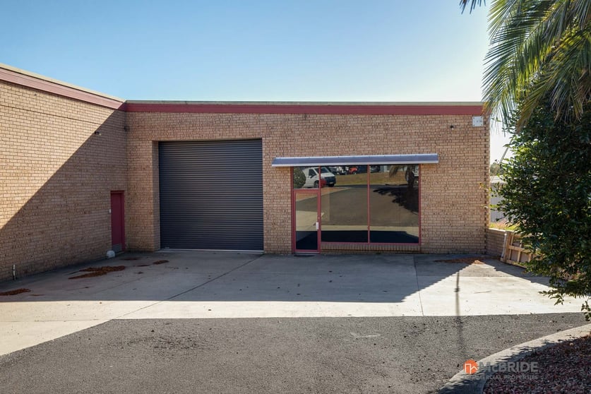 Click to view all images 2/2 Kylie Crescent Batemans Bay NSW 2536 - Image 2