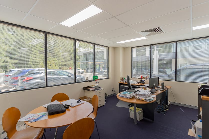 Click to view all images 19/5-7 Inglewood Place Norwest NSW 2153 - Image 2