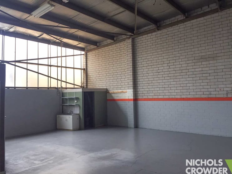 Click to view all images 21A De Havilland Road Mordialloc VIC 3195 - Image 2