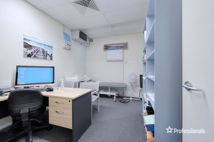 Click to view all images 3/2964 Albany Highway Kelmscott WA 6111 - Image 3