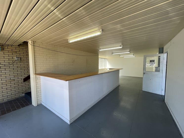 Click to view all images 7 Flanders Street Salisbury QLD 4107 - Image 3