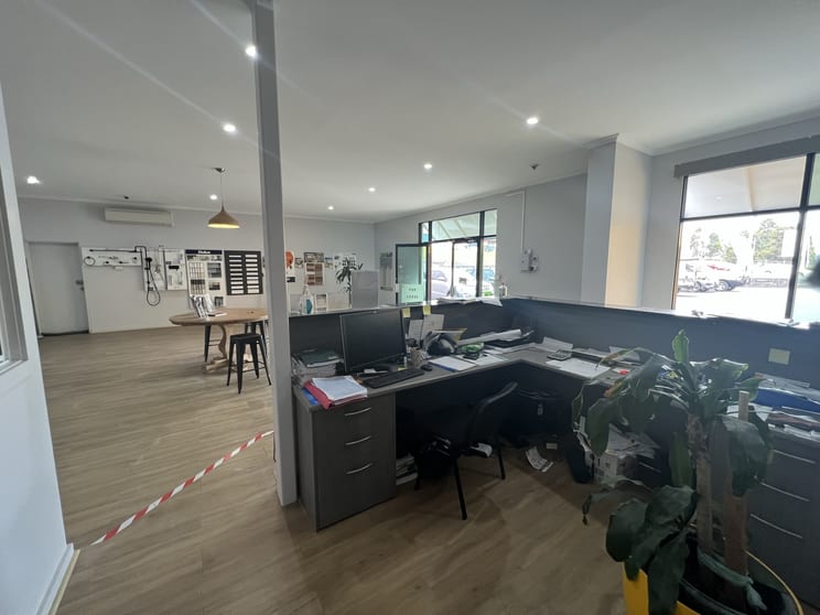 Click to view all images 3/1-1a Hughes Street Batemans Bay NSW 2536 - Image 3