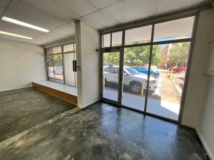 1/13 The Crescent Midland WA 6056 - Image 3