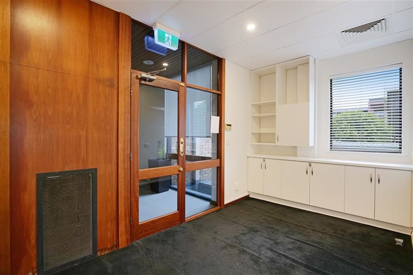 Click to view all images 4/20 Altona Street West Perth WA 6005 - Image 3