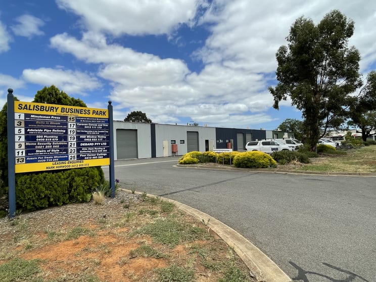 Click to view all images 5 Nylex Avenue Salisbury South SA 5106 - Image 1