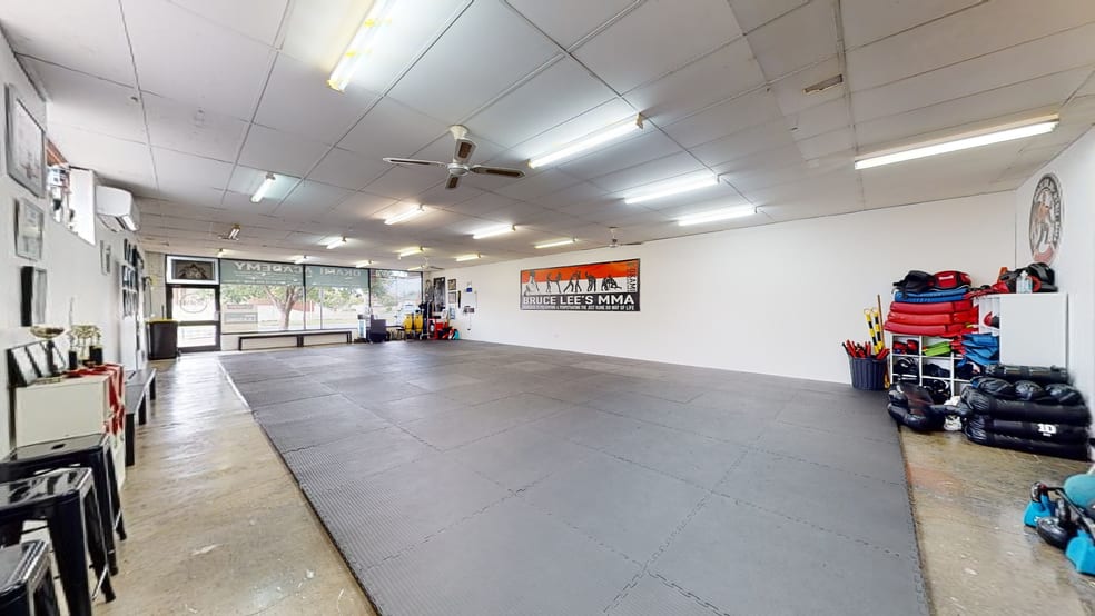 Click to view all images 36 Macintosh Street Shepparton VIC 3630 - Image 2