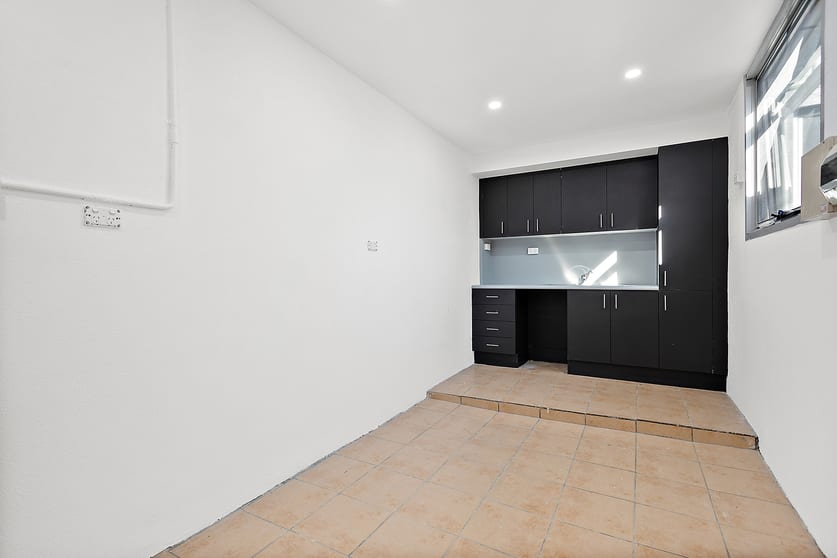 Click to view all images 1/284 Windang Road Windang NSW 2528 - Image 3