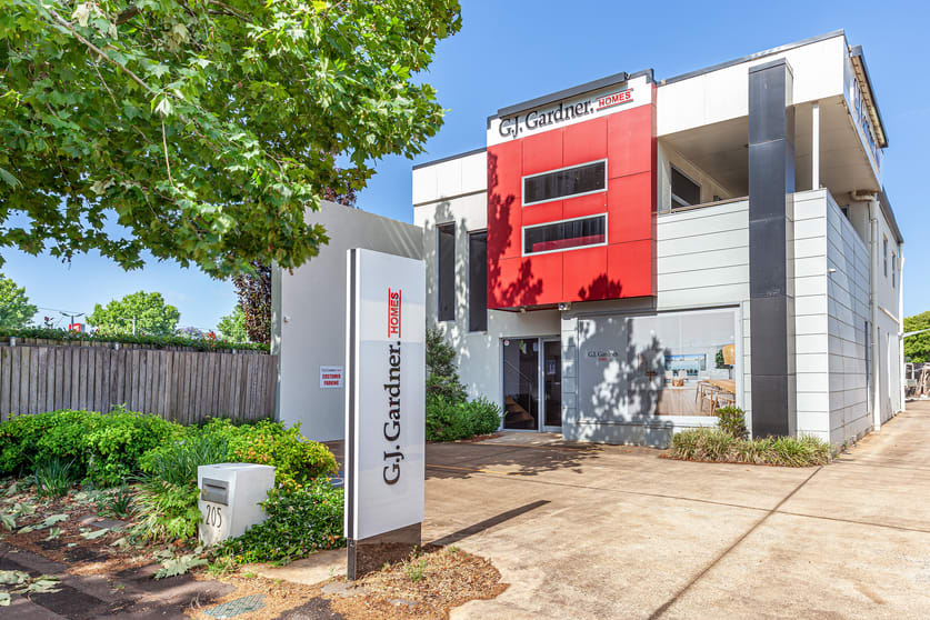 Click to view all images 205 Hume Street Toowoomba City QLD 4350 - Image 1