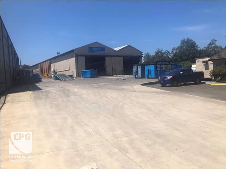 Click to view all images 18 Centenary Avenue Moorebank NSW 2170 - Image 3