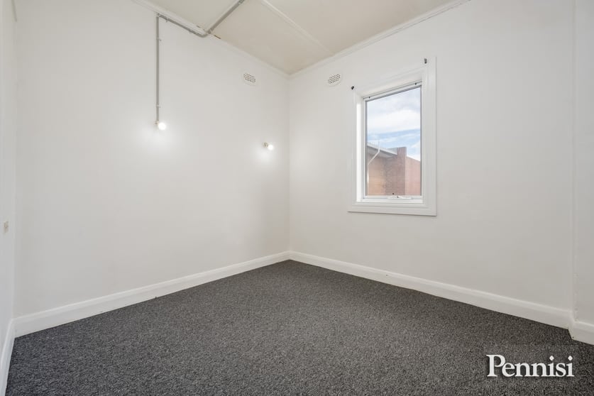 Click to view all images 1037a Mount Alexander Road Essendon VIC 3040 - Image 3