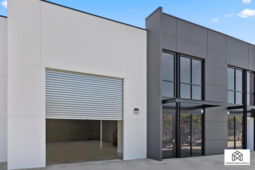 Click to view all images 4 King Street Alberton SA 5014 - Image 2