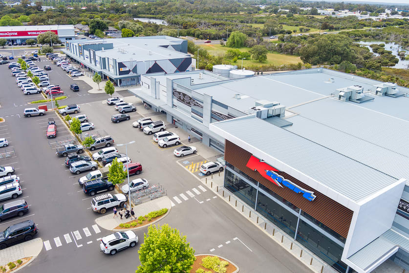 Click to view all images 22A/86 West Street Busselton WA 6280 - Image 3