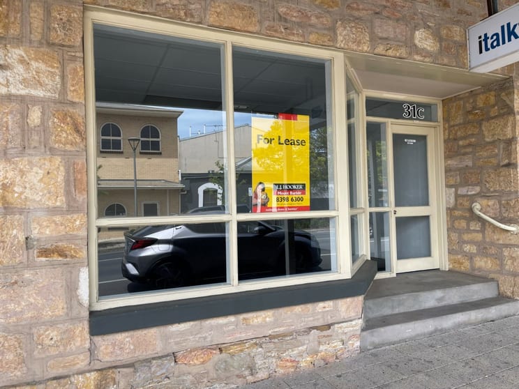 Click to view all images 31c Hutchinson Street Mount Barker SA 5251 - Image 2