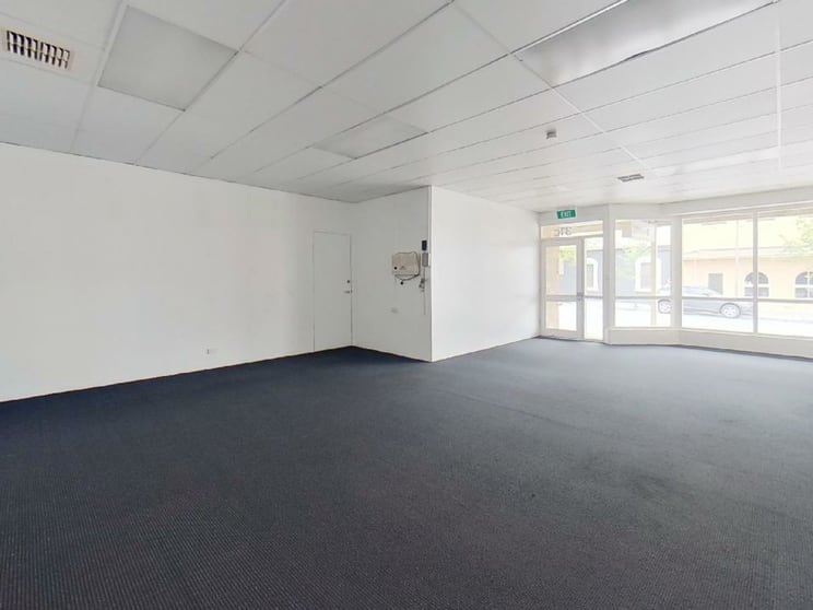 Click to view all images 31c Hutchinson Street Mount Barker SA 5251 - Image 3