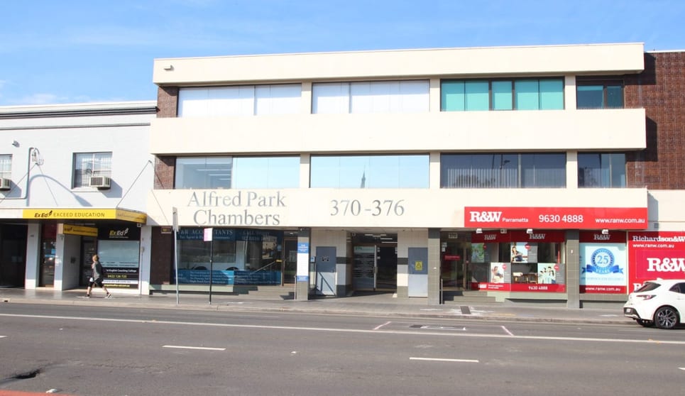 Click to view all images 4/370-376 Church Street Parramatta NSW 2150 - Image 1